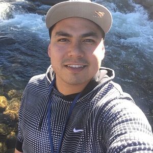 Meet your Posher, Cesar